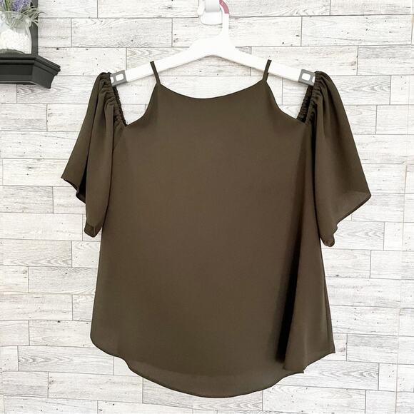 CHARMING CHARLIE Green Off The Shoulder Top, M - Picture 3 of 8